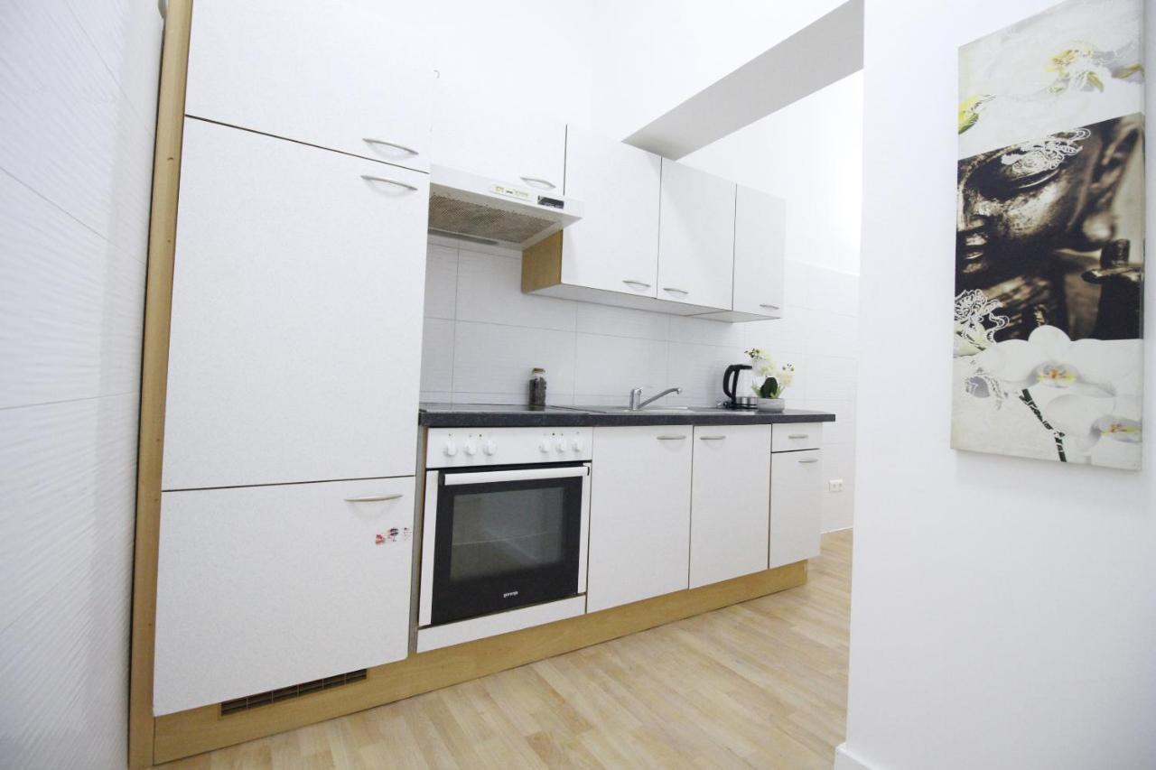 Premier Double Room Th A Виена Екстериор снимка