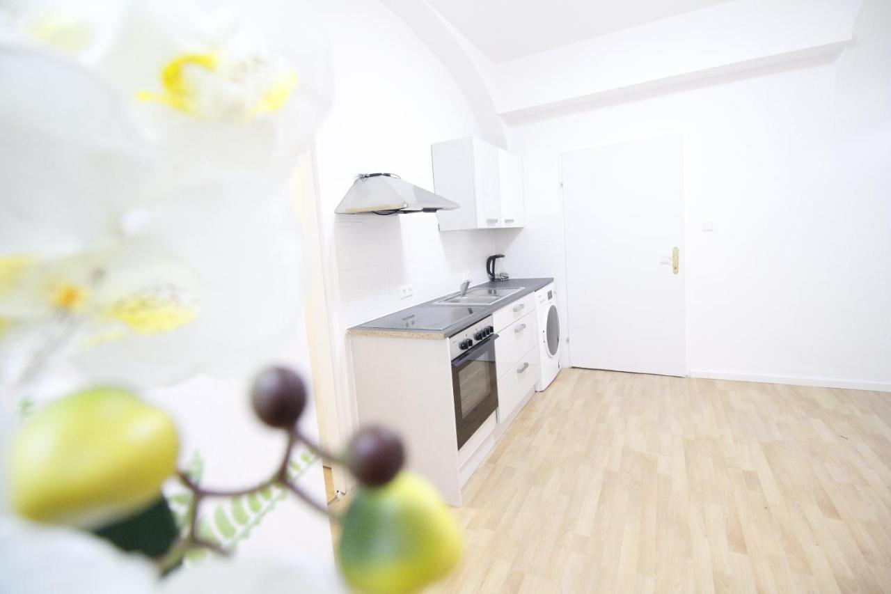 Premier Double Room Th A Виена Екстериор снимка